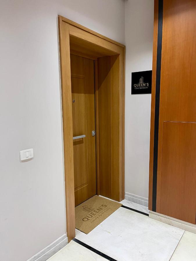 Queen's Luxury Delijorgji Tirana