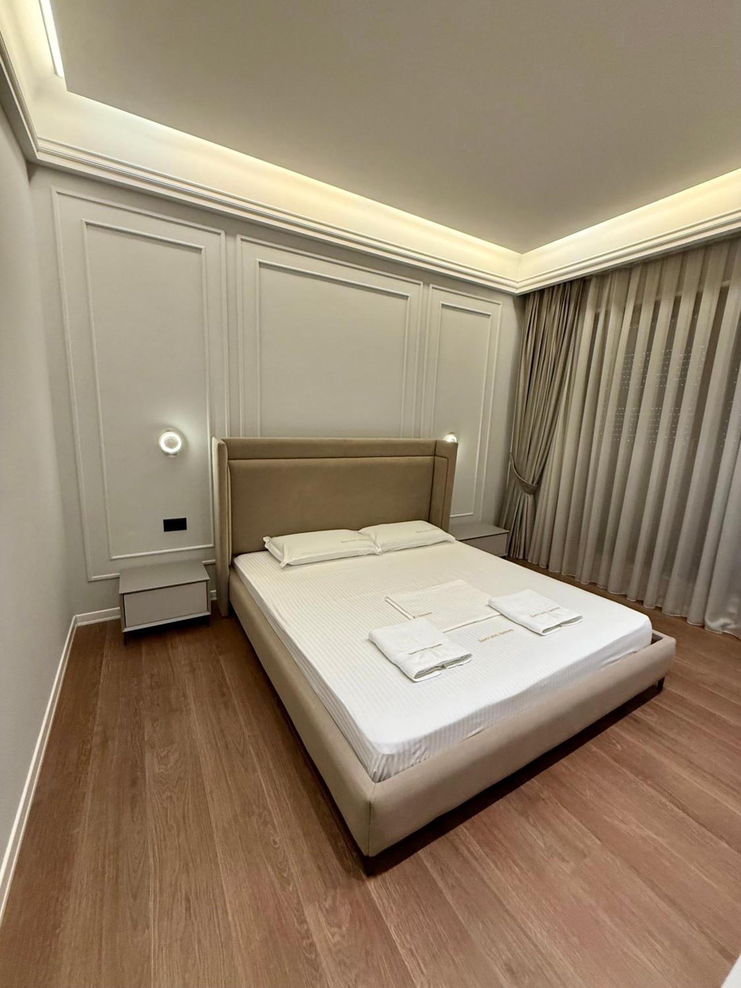 Queen's Luxury Delijorgji Apartament *